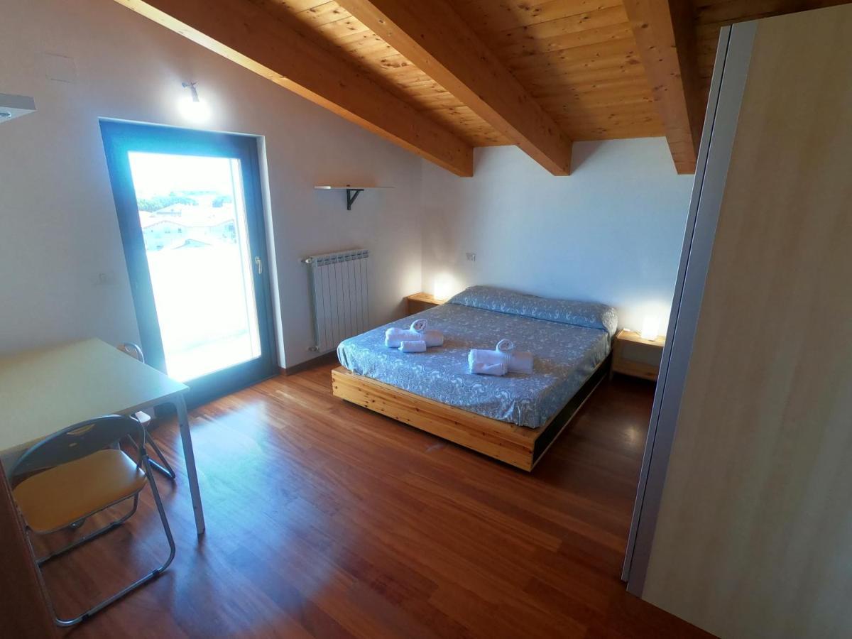 شقة Attico Petfriendly Con Terrazzo, Via Del Borgo Montesilvano Marina المظهر الخارجي الصورة
