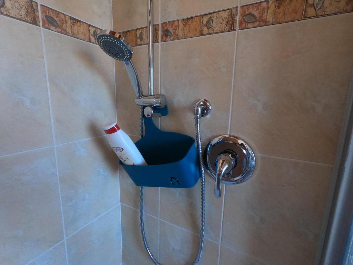 شقة Attico Petfriendly Con Terrazzo, Via Del Borgo Montesilvano Marina المظهر الخارجي الصورة