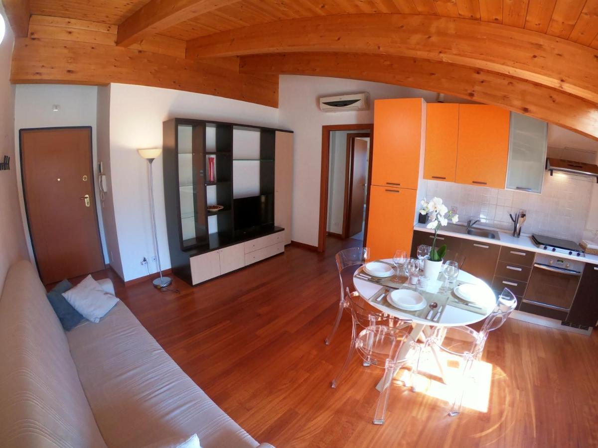 شقة Attico Petfriendly Con Terrazzo, Via Del Borgo Montesilvano Marina المظهر الخارجي الصورة
